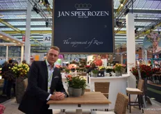 Eric Spek by Jan Spek Rozen with his new pot roses, the Monte Carlo series.